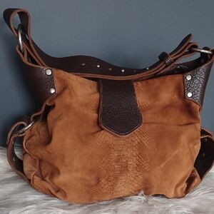 Tylie Malibu Chunky Leather Bag